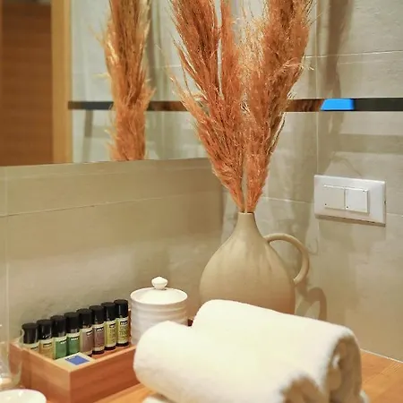 Luxury Aparthotel 4*