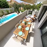 Apartmanhotel Luxury