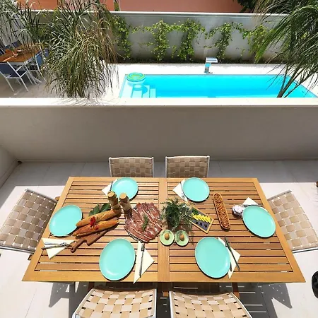 Ξενοδοχείο με διαμερίσματα Luxury