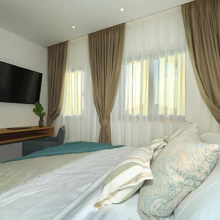 Manda Luxury 자다르
