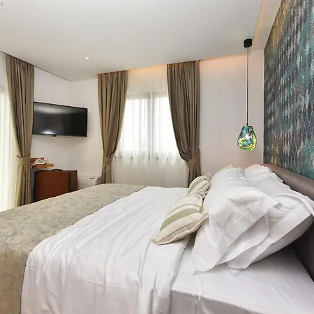 Hotel apartamentowy Luxury
