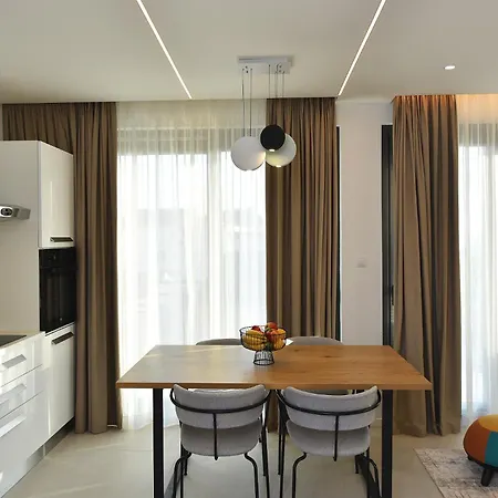Manda Luxury