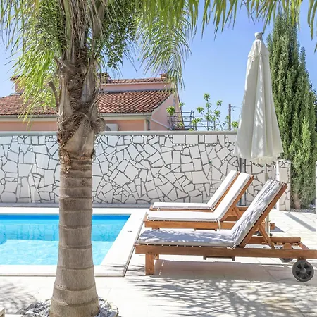 Ξενοδοχείο με διαμερίσματα Luxury