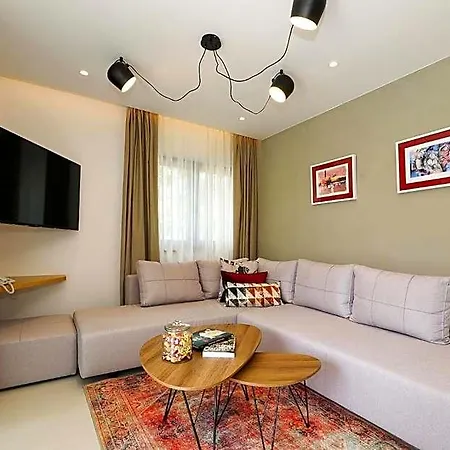 Luxury Hotel apartamentowy 4*